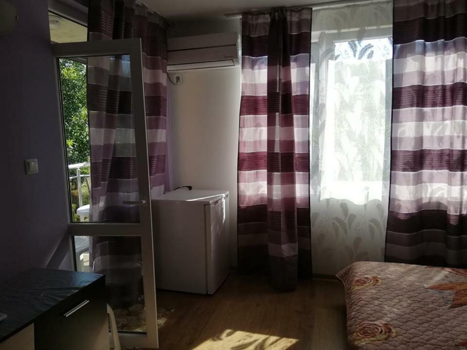 Къща За Гости "Пердика" Hotel Obzor Exterior foto